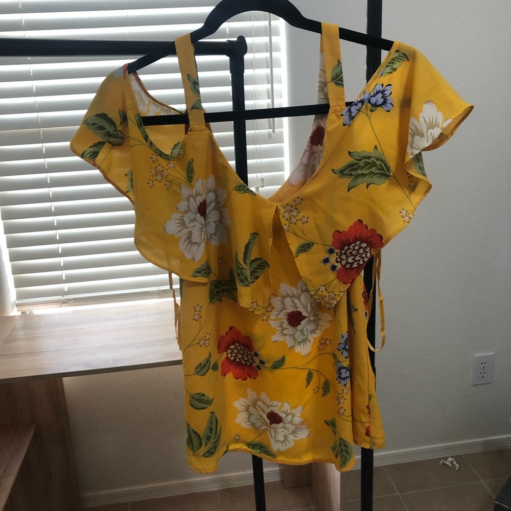 Off shoulder New York & company blouse
